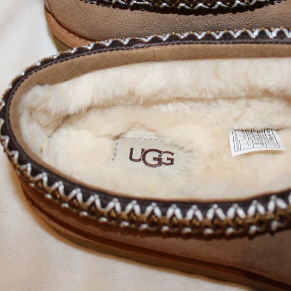 NIB UGG MEN'S TASMAN CHESTNUT SUEDE SHEARLING LINED SLIPPERS - Picture 2 of 5